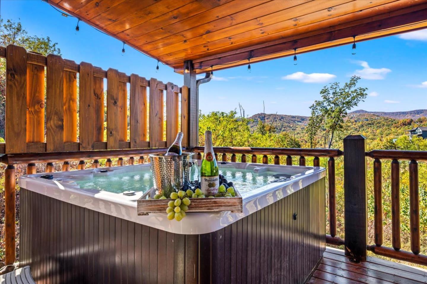 Indoor Pool, Volleyball Beach, Mountain View, Luxury Gatlinburg Esterno foto